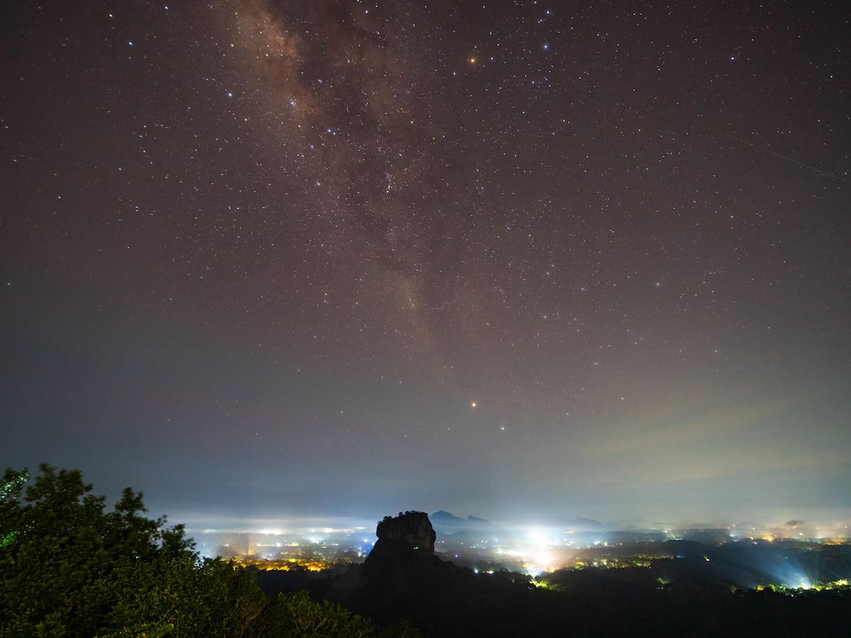 Lluvia de estrellas Eta Acuáridas en mayo 2026: qué son, cuándo es y cómo verlas desde España