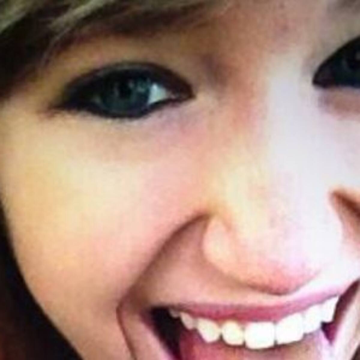 La mujer con la lengua más larga del mundo