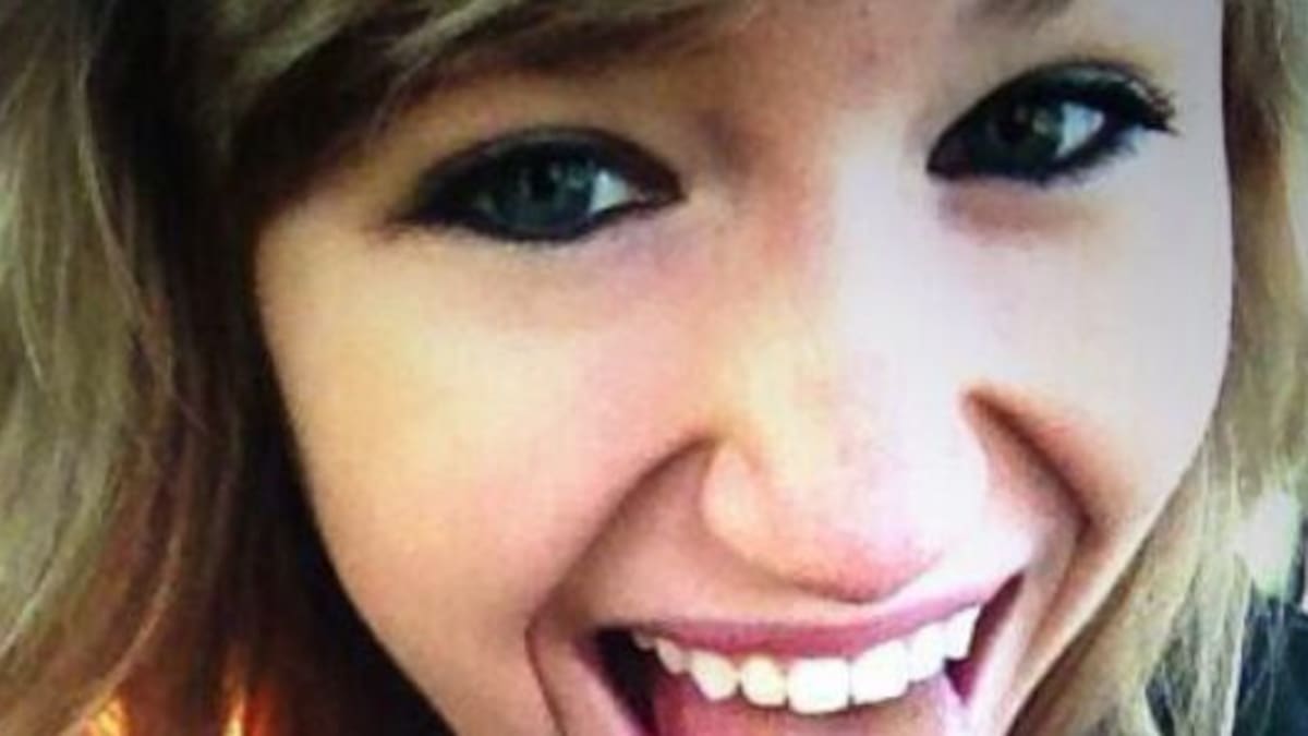 La mujer con la lengua más larga del mundo