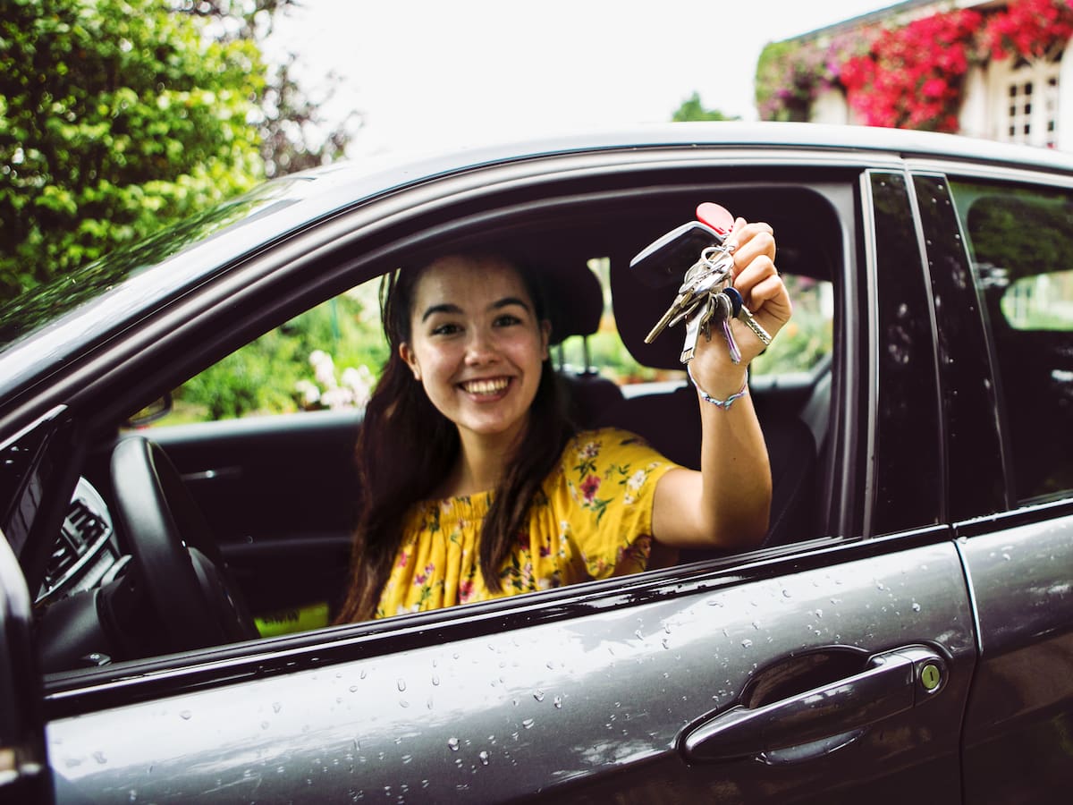 La DGT confirma el carnet de conducir a los 17 años: estos son los requisitos