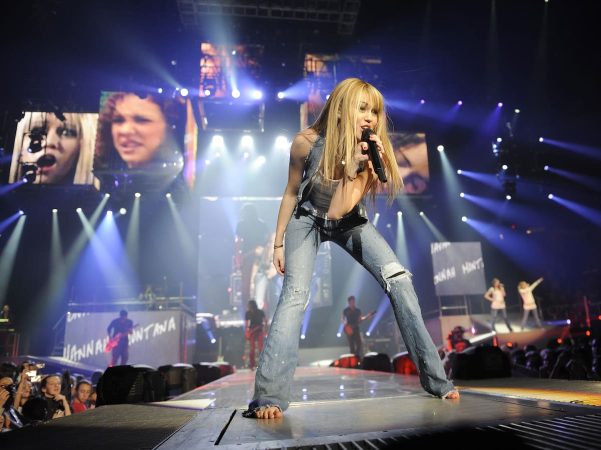 El renacer de 'Hannah Montana': Miley Cyrus sorprende con Selena Gomez y repara la relación con su padre, Billy Ray