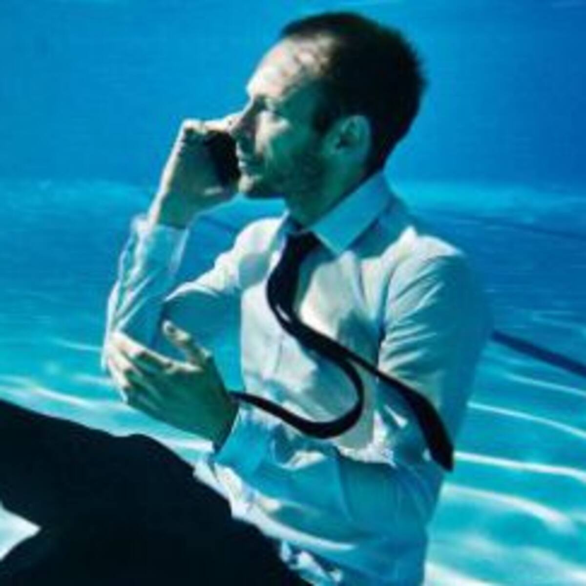 #TodosArriba: las noticias según el Hombre Bajo el Agua