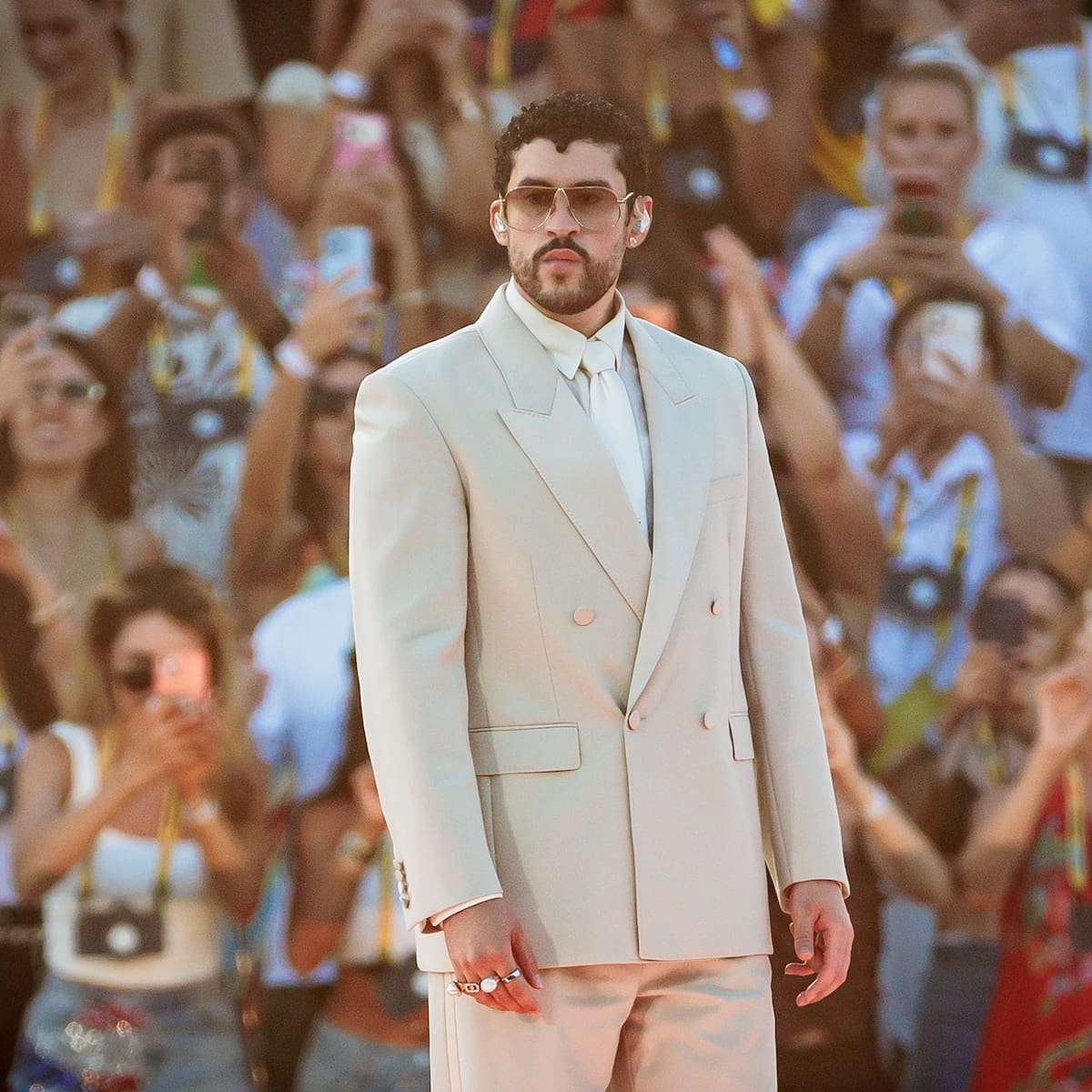 Bad Bunny cierra ‘DeBÍ TiRAR MáS FOToS World Tour’ con dos noches en Puerto Rico llenas de amor, política, invitados y sorpresas