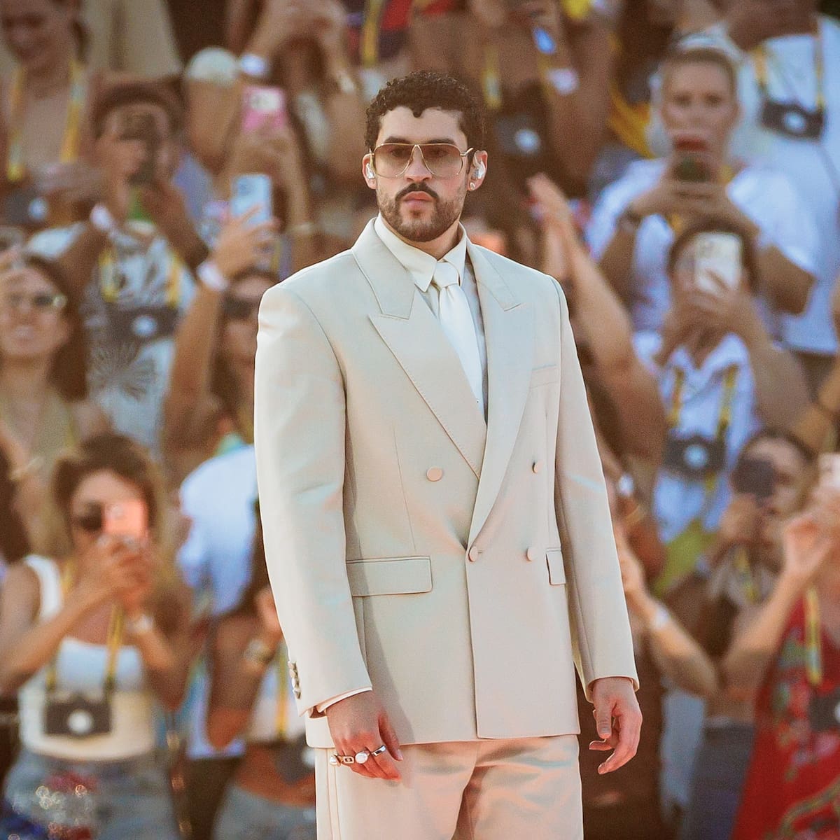 Bad Bunny cierra ‘DeBÍ TiRAR MáS FOToS World Tour’ con dos noches en Puerto Rico llenas de amor, política, invitados y sorpresas