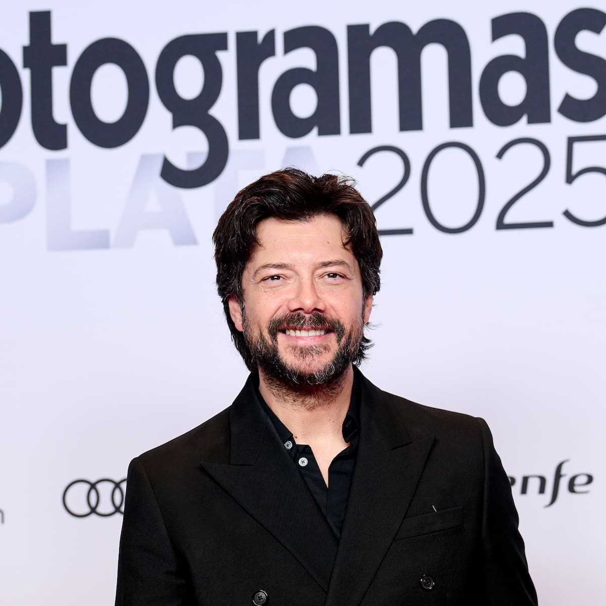 Álvaro Morte se rinde ante Sydney Sweeney en su experiencia más hollywoodiense