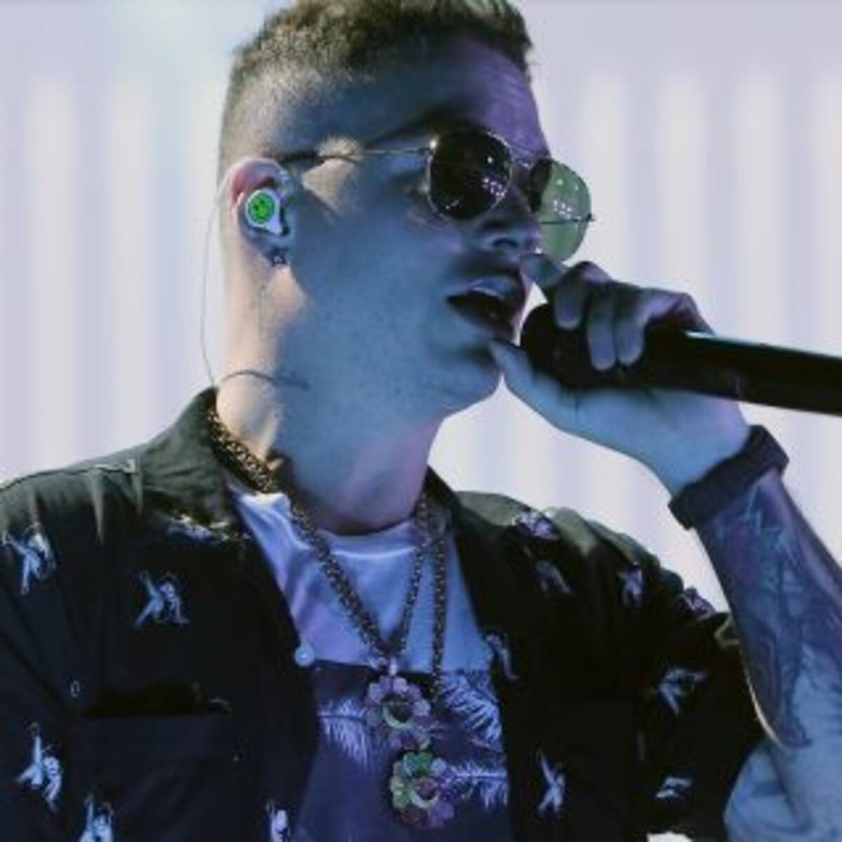 Con esta foto, J Balvin se escrachó en el baño