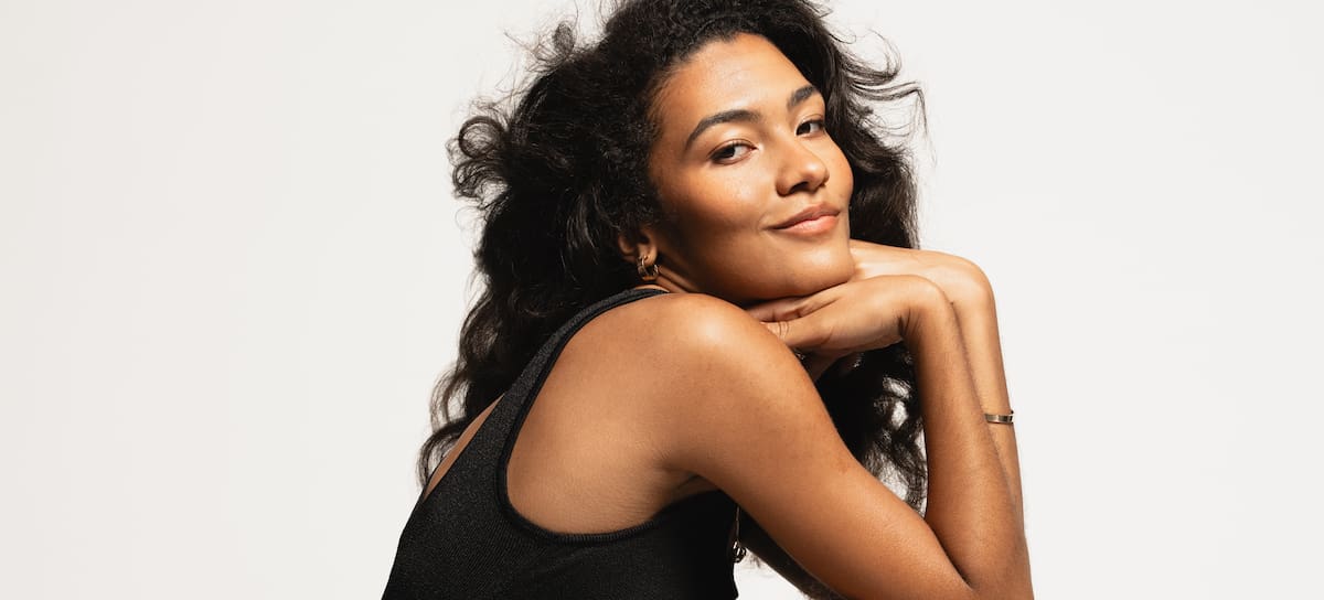 Olivia Dean en una imagen promocional. (Foto cedida oor Universal Music)