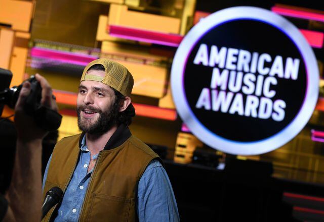 Thomas Rhett durante los primeros ensayos. / Foto: Kevin Winter/AMA2019/Getty Images for dcp.