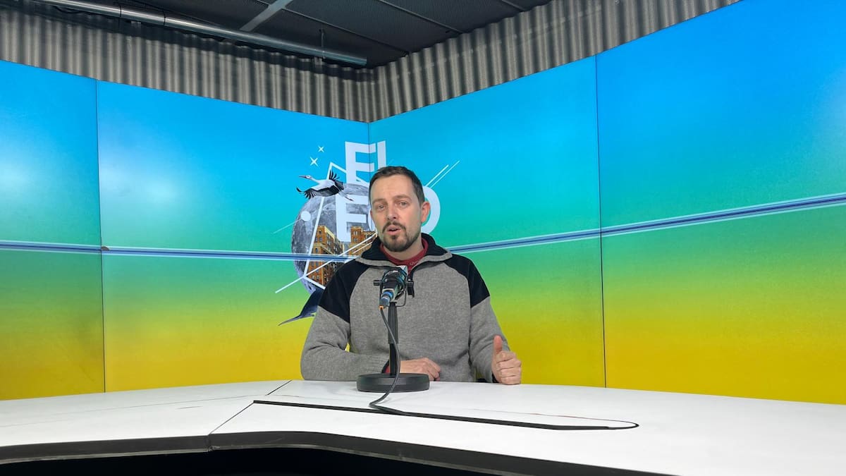 Adrián Fernandez (Renfe): "El tren emite entre 20 y 30 veces menos que el avión"