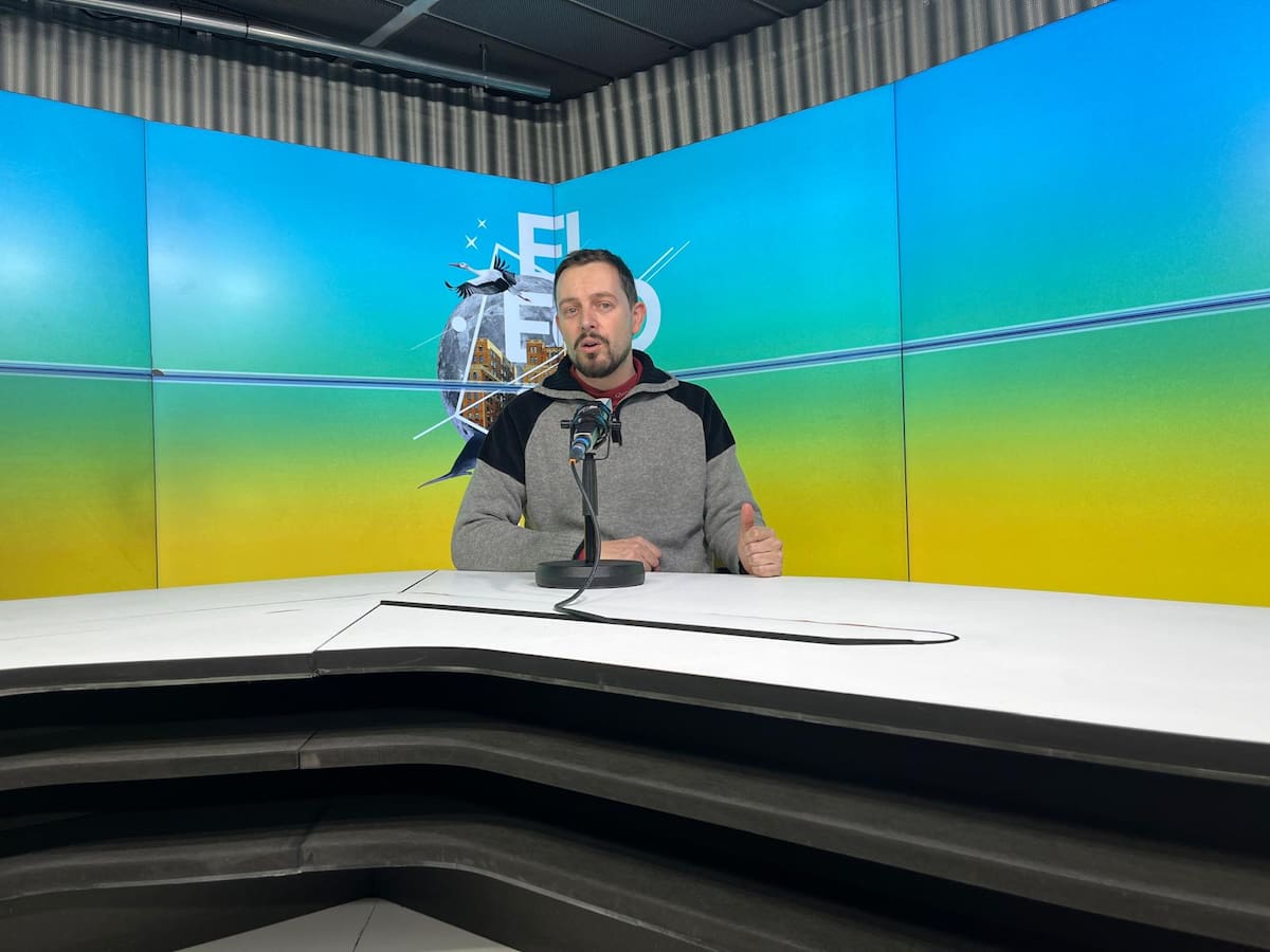 Adrián Fernandez (Renfe): "El tren emite entre 20 y 30 veces menos que el avión"