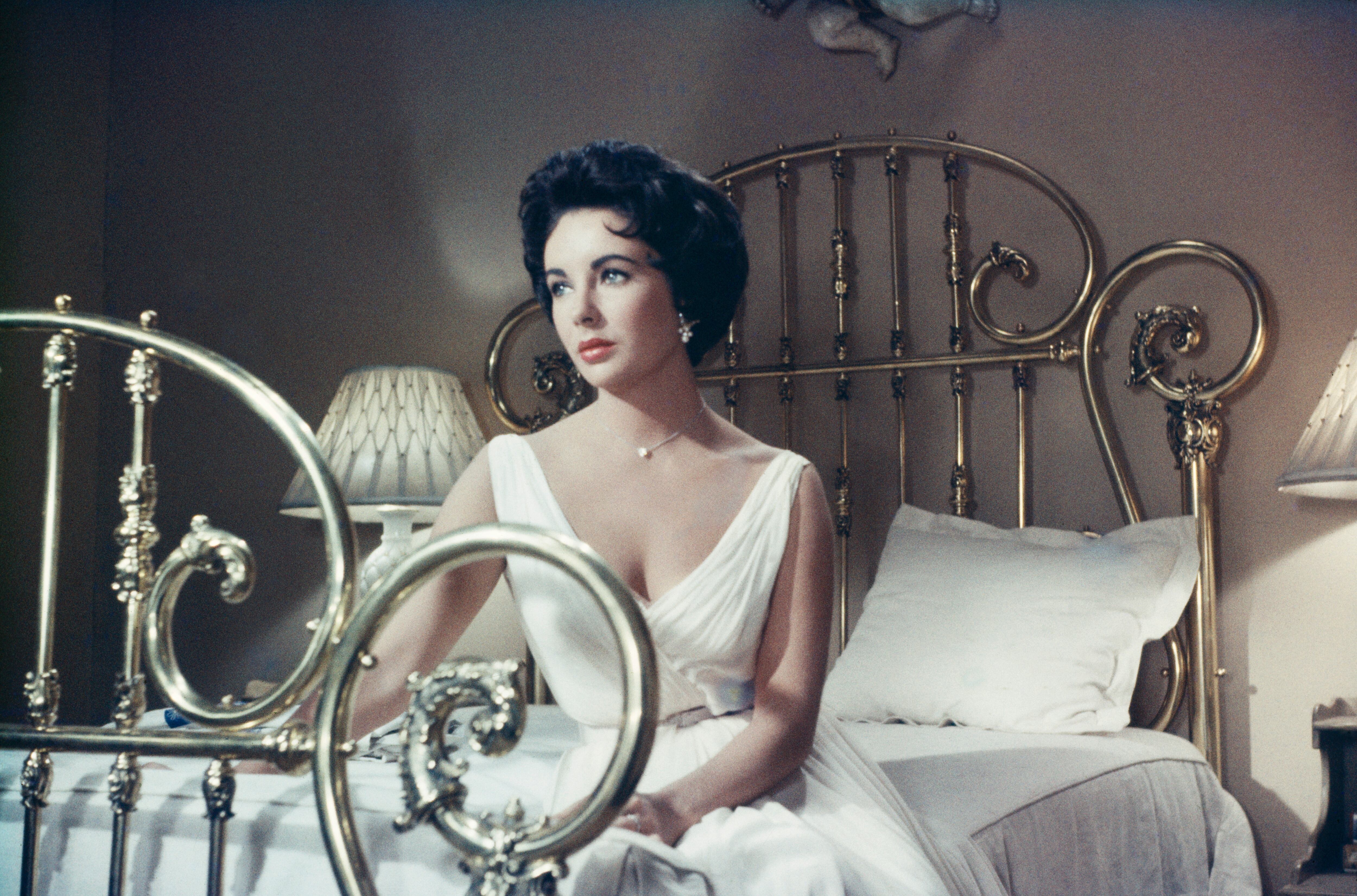 Elizabeth Taylor, en la película 'Cat On A Hot Tin Roof', en 1958.