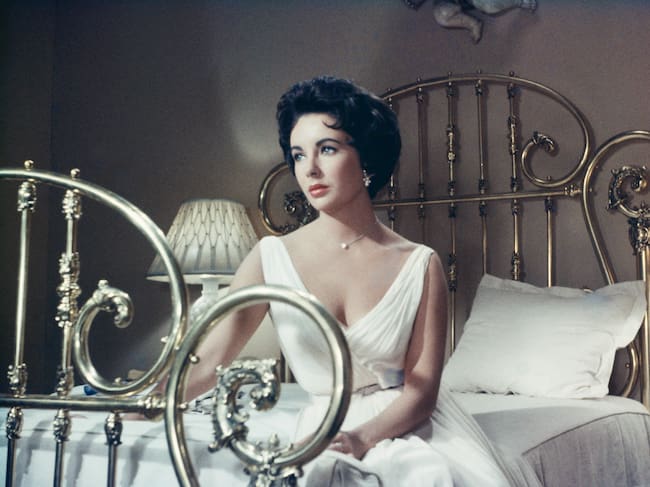Elizabeth Taylor, en la película 'Cat On A Hot Tin Roof', en 1958.