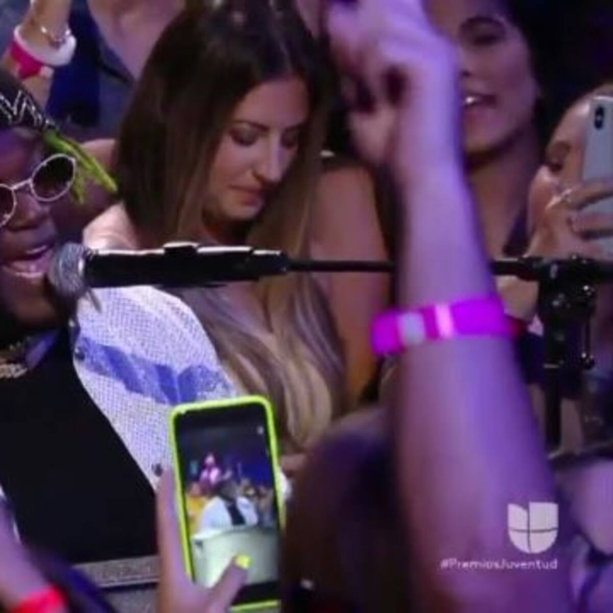 Sech brilló en el escenario de los Premios Juventud 2019