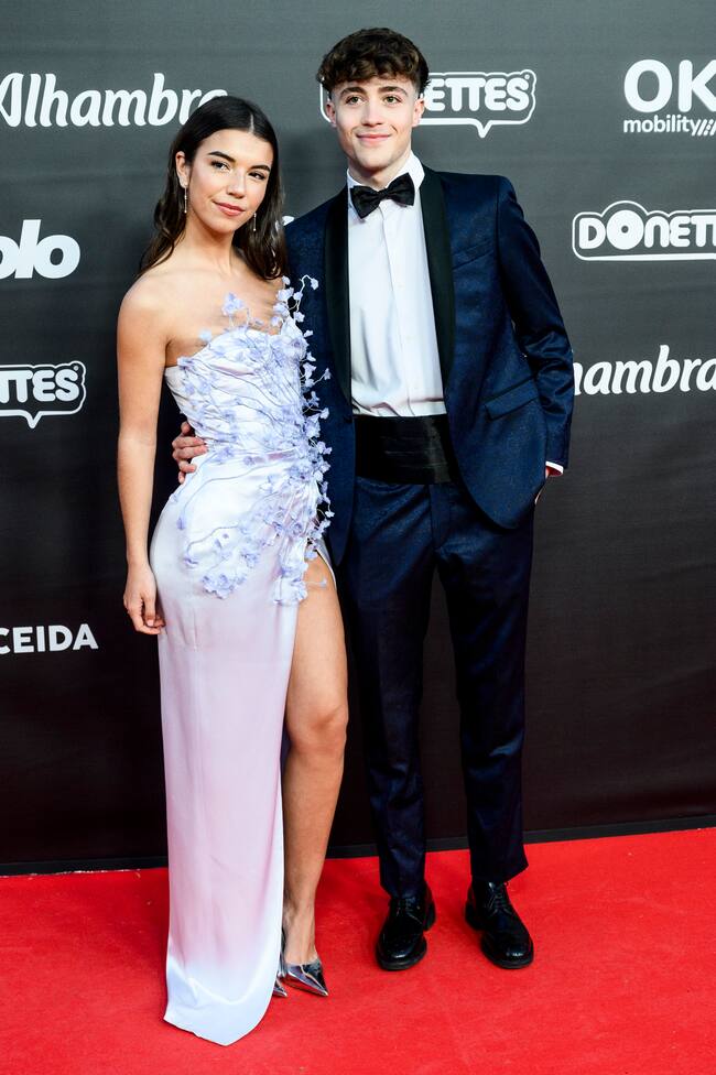 Hay muchas parejas de influencers, es un mundo donde fluye el amor y una de ellas es la que forman Elena Gortari y Juan Pérez, una de las más elegantes.