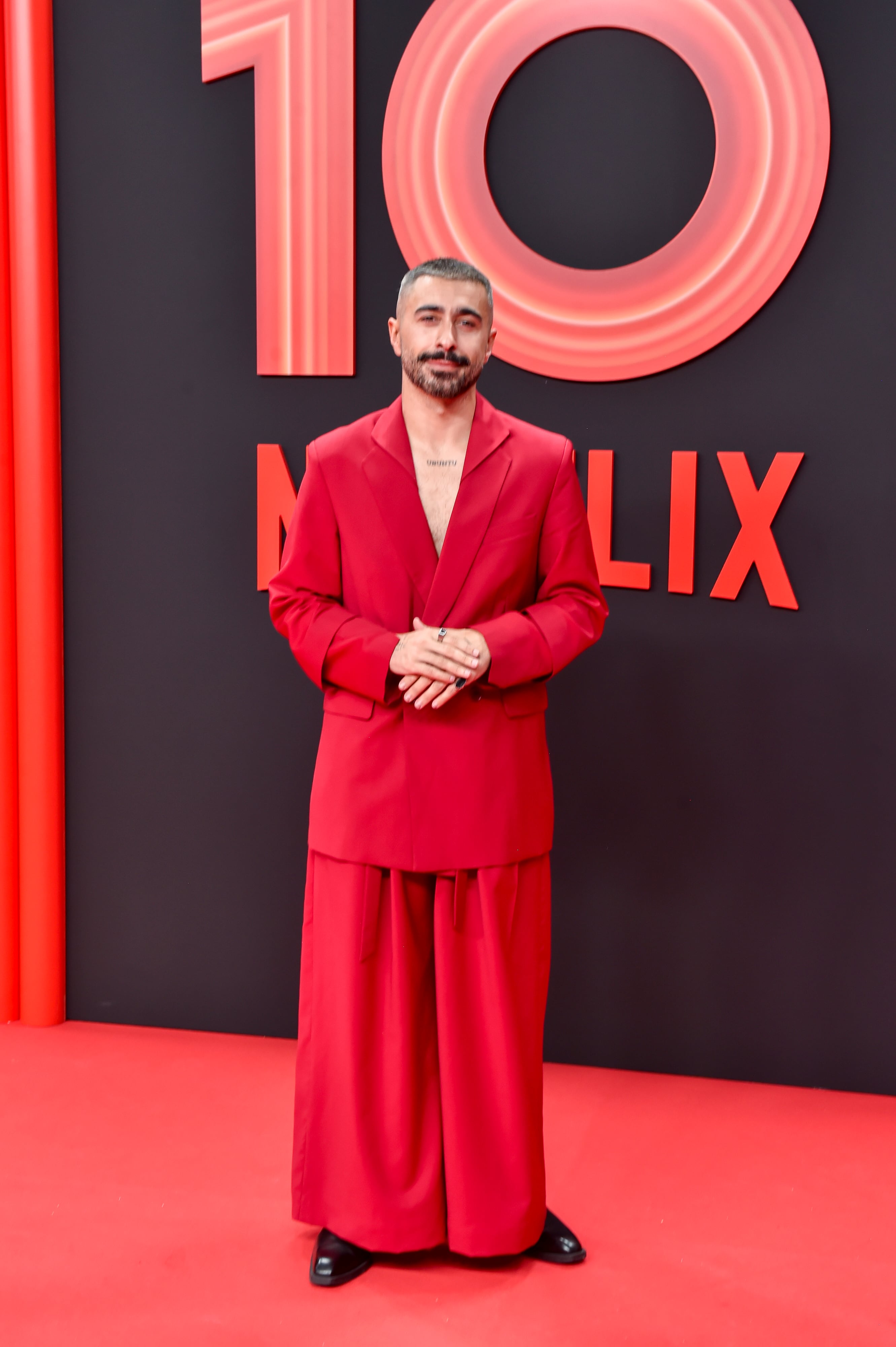 Desde que Rayden debutó con novela, no han dejado de llegarle alegrías. Netflix ya prepara una adaptación de una de ellas. ¿Cómo iba a faltar?