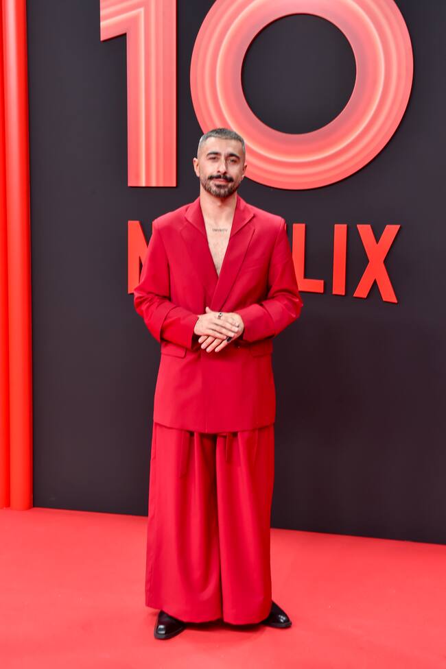 Desde que Rayden debutó con novela, no han dejado de llegarle alegrías. Netflix ya prepara una adaptación de una de ellas. ¿Cómo iba a faltar?