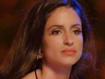 Inma Campano (‘La isla de las tentaciones’) llora tras ver el resultado de su operación de nariz