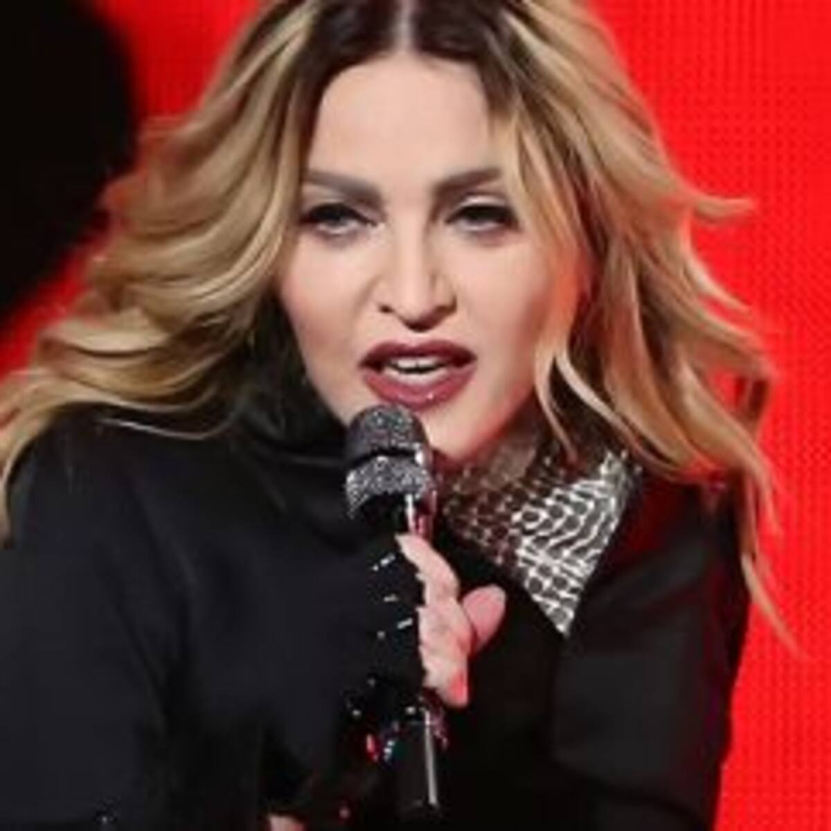 Madonna lloró arriba del escenario por su hijo Rocco