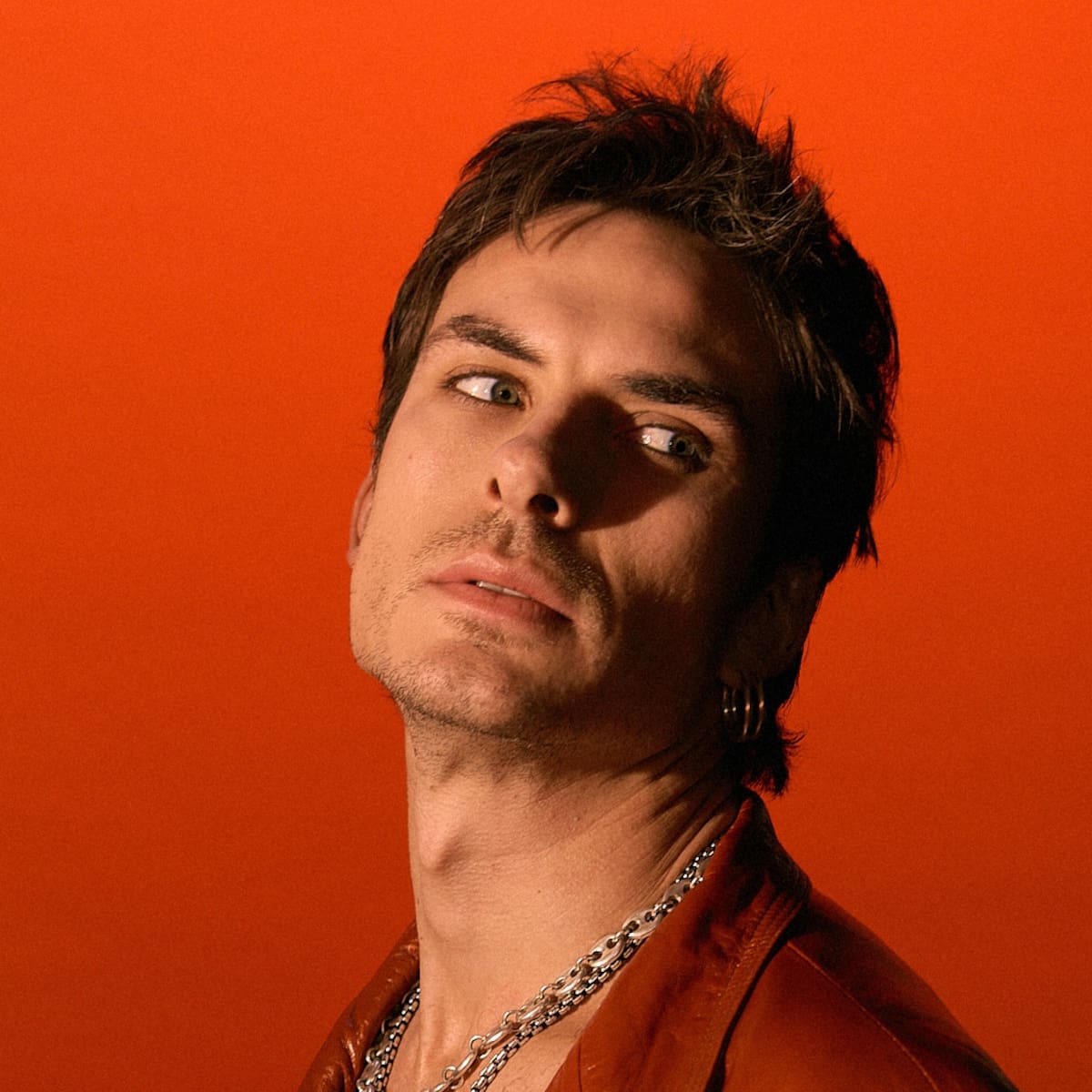 El doble estreno de Andrés Koi nos introduce en su nuevo universo artístico