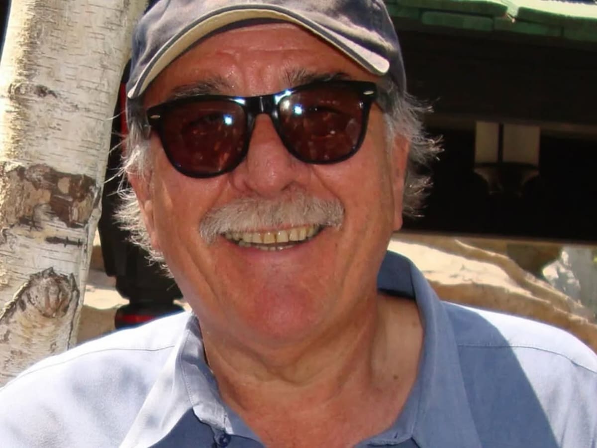 Muere Jim Geoghan, creador de 'Hotel dulce hotel: Las aventuras de Zack y Cody', a los 79 años