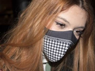 Alejandra Rubio enseña su ropa interior en ‘Viva la vida’ por culpa de Torito y sale avergonzada de plató