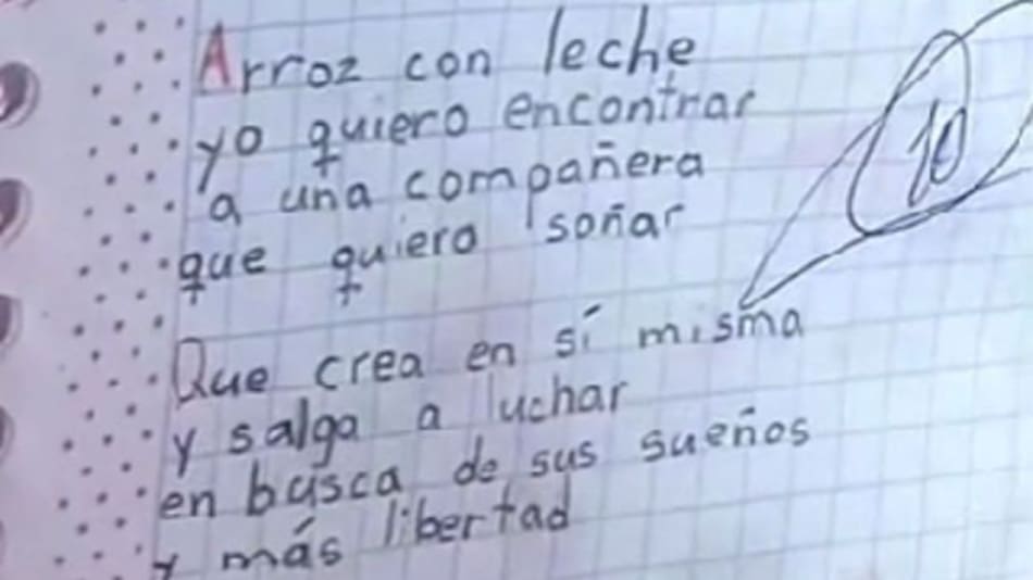 Viral Alumnos de primaria cantan versión feminista de 'Arroz con leche