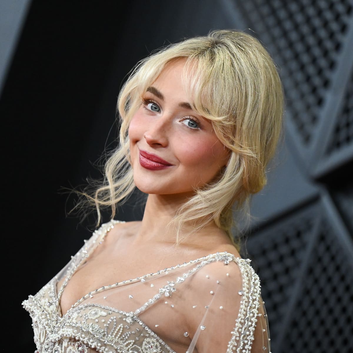 Sabrina Carpenter pide disculpas tras un malentendido cultural en su actuación del Coachella: "Mi reacción fue pura confusión y sarcasmo"