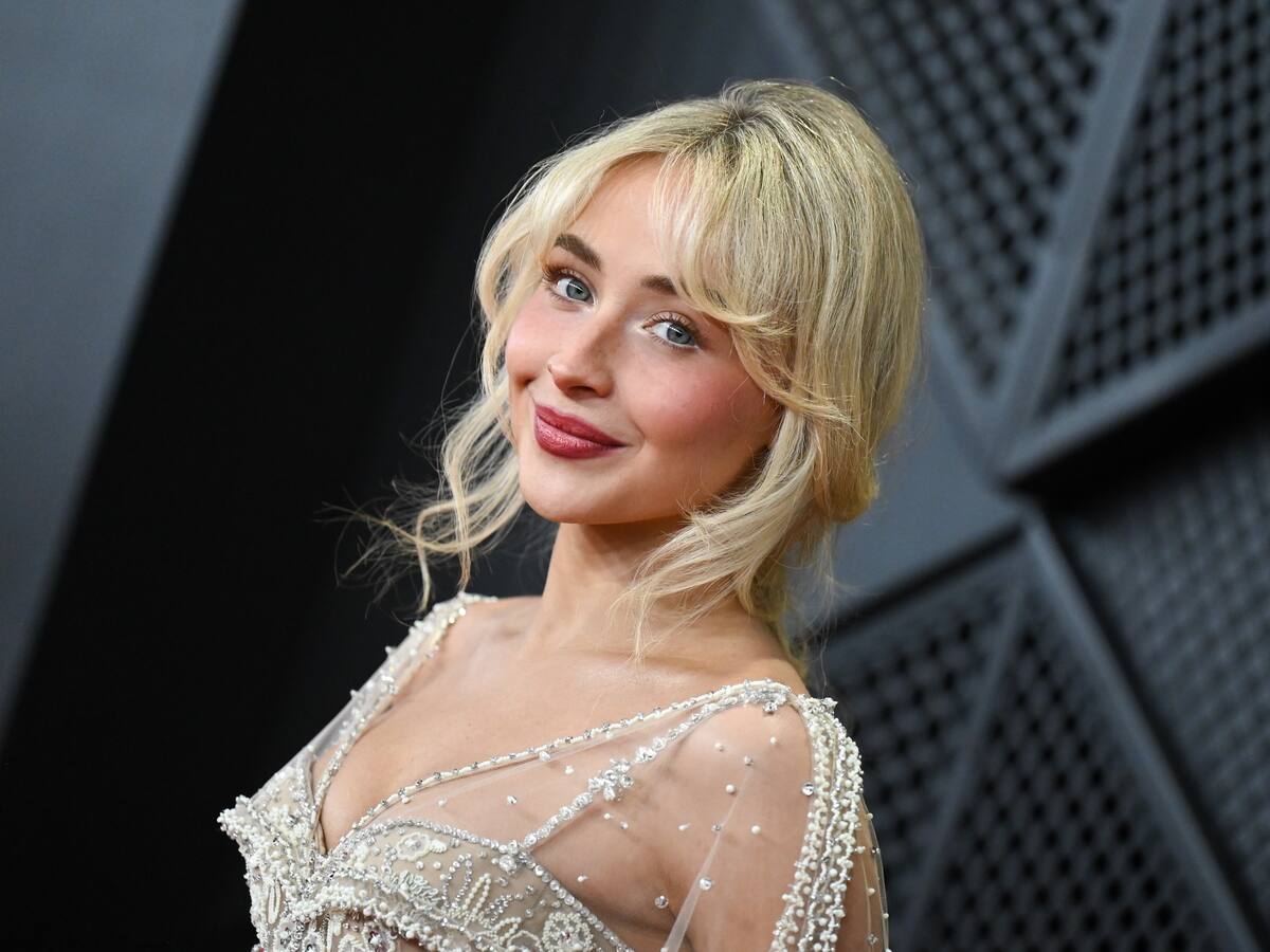 Sabrina Carpenter pide disculpas tras un malentendido en Coachella: "Mi reacción fue pura confusión y sarcasmo"