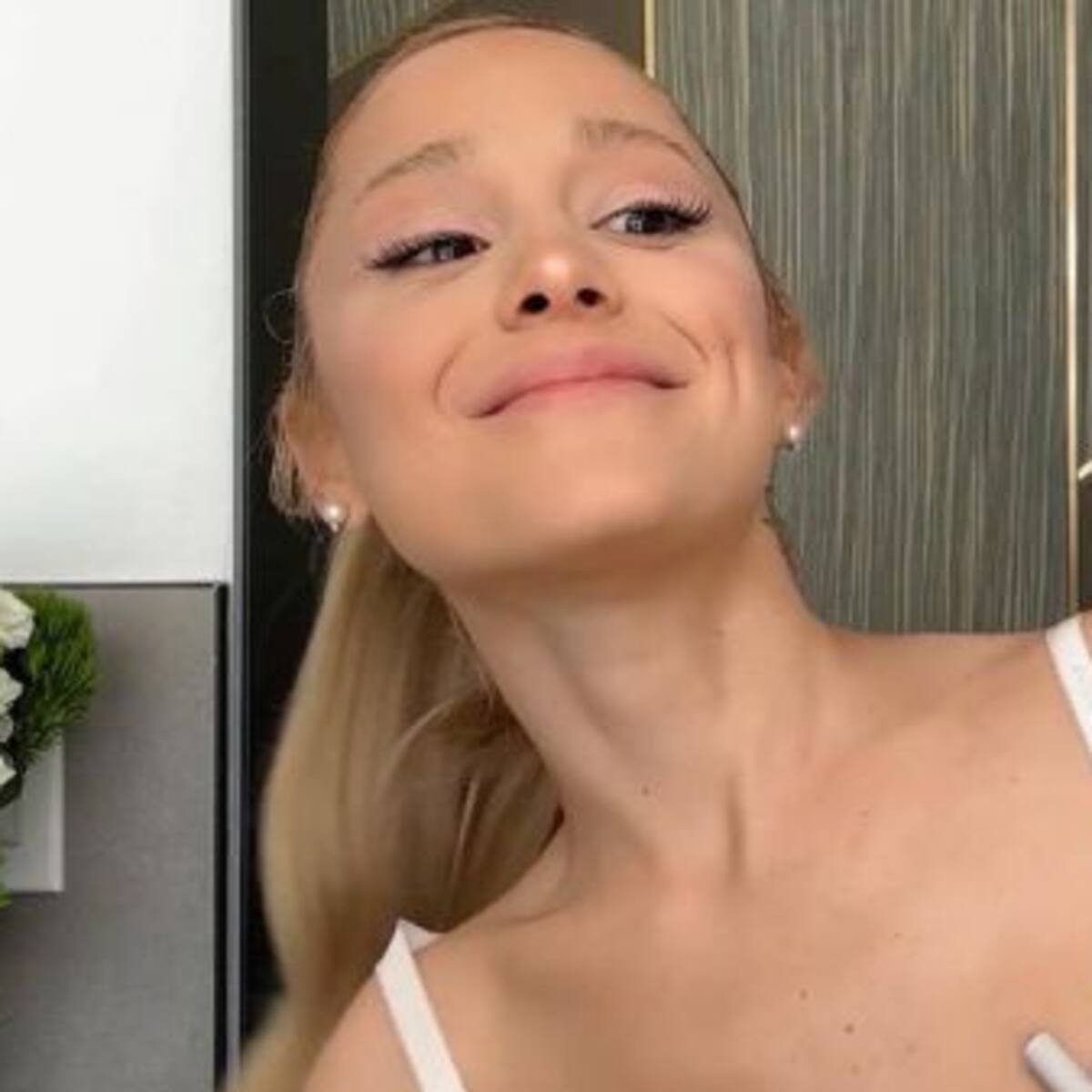 Ariana Grande confesó haber usado Bótox y rellenos labiales