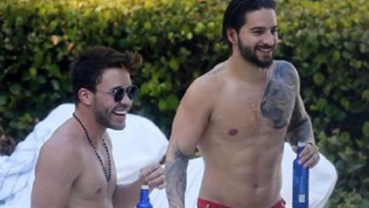 Maluma y Prince Royce levantaron la temperatura en la playa