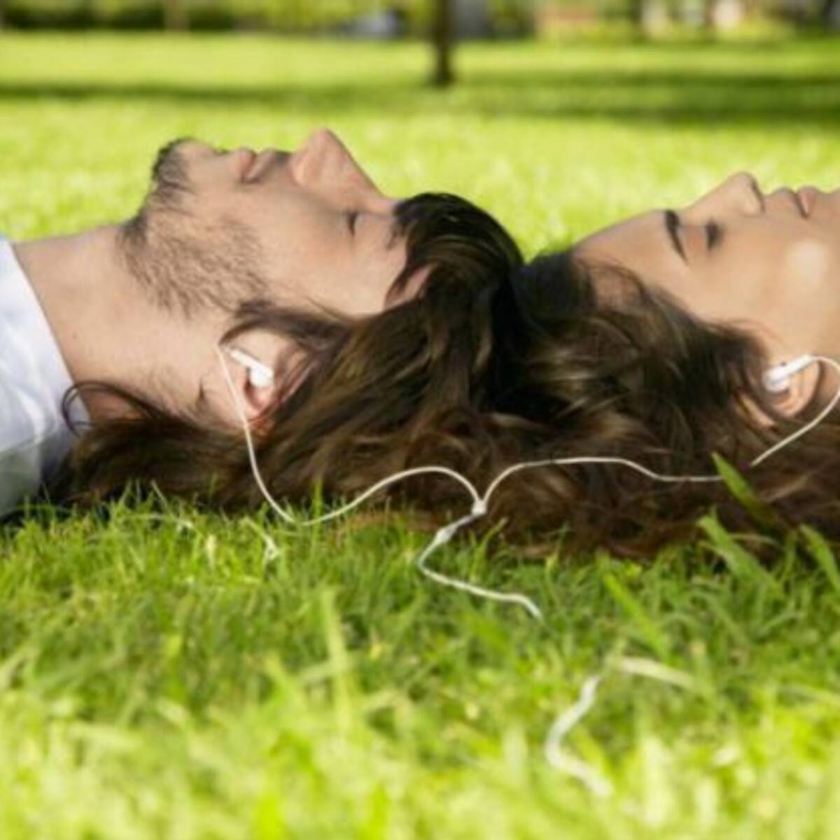 Escuchar música con tu pareja incrementa el deseo sexual!