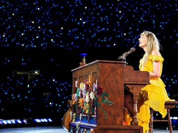 El emotivo momento en que Taylor Swift homenajeó a fan que murió en Brasil