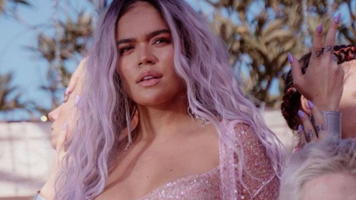 Karol G te invita a “matar la tusa” en casa
