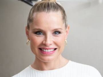 Soraya anuncia el nacimiento de su hija Olivia vía revista del corazón