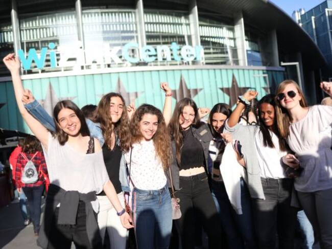 Fans a la entrada de LOS40 Primavera Pop 2018. Una escena que volverá a repetirse este año.