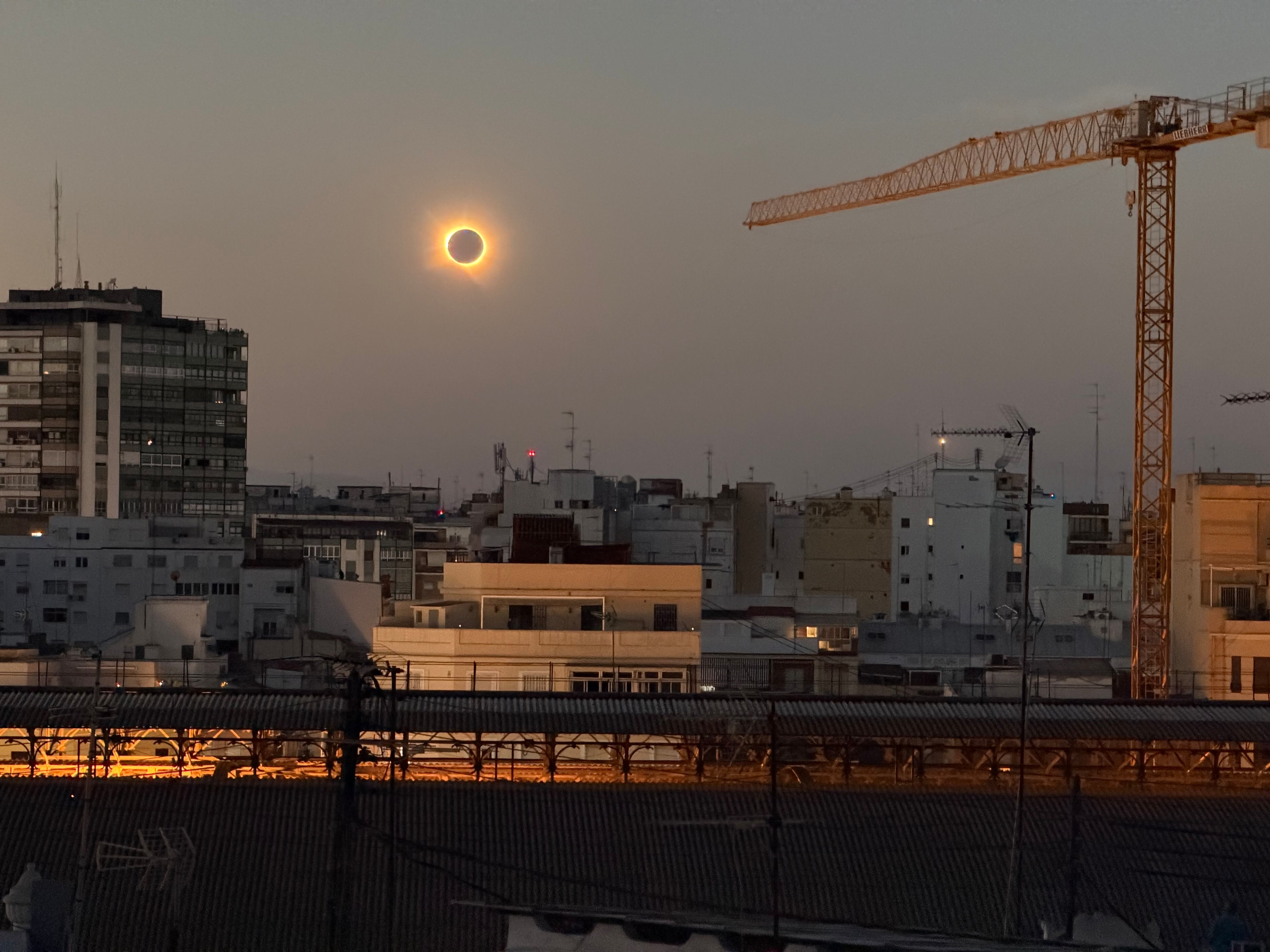 Eclipse de sol 2026 desde Valencia con iPhone 17 Pro