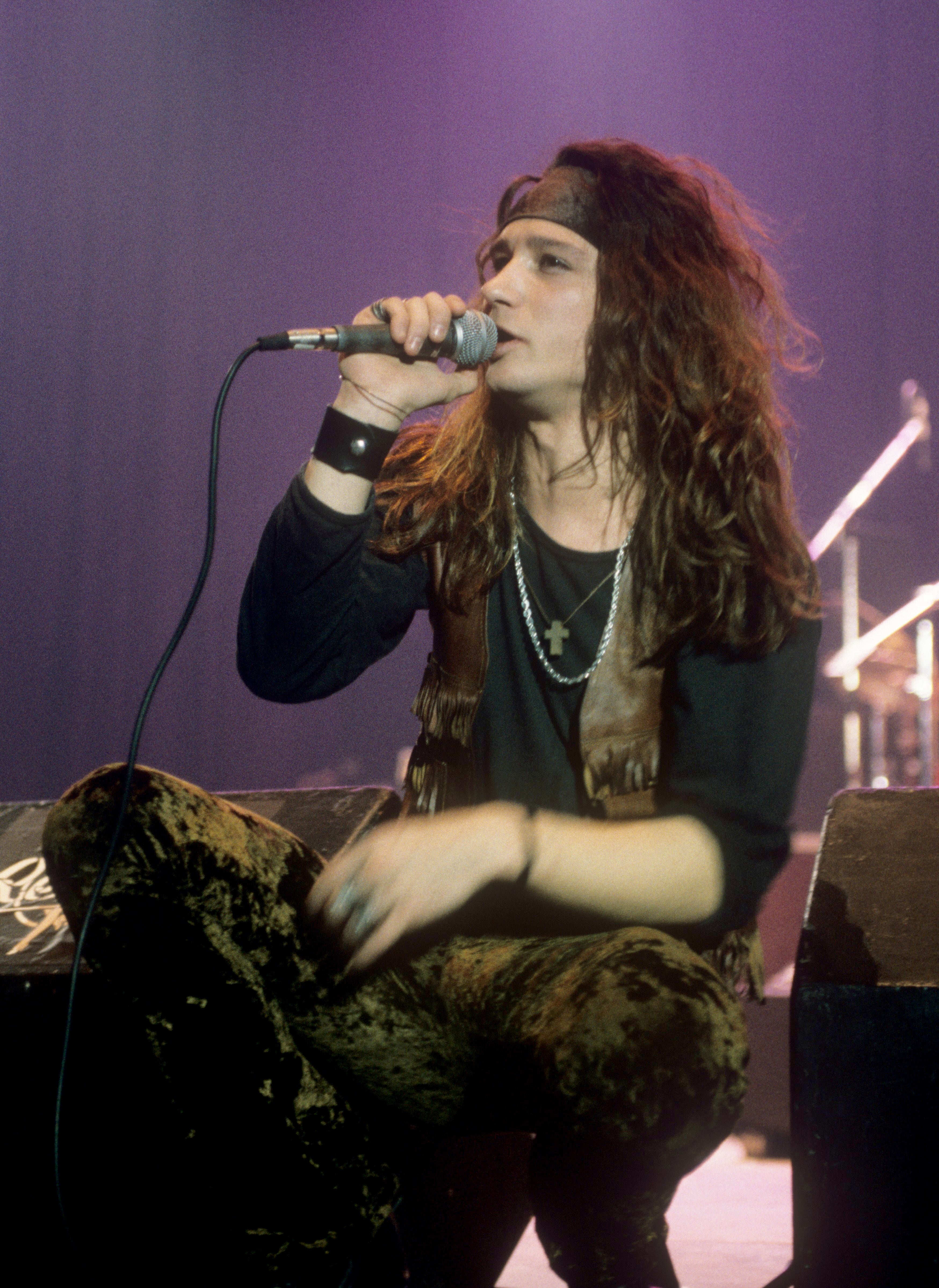 Enrique Bunbury (Héroes del Silencio) el 26 de octubre de 1991 en Berlín. (Foto de Fryderyk Gabowicz/picture alliance vía Getty Images)
