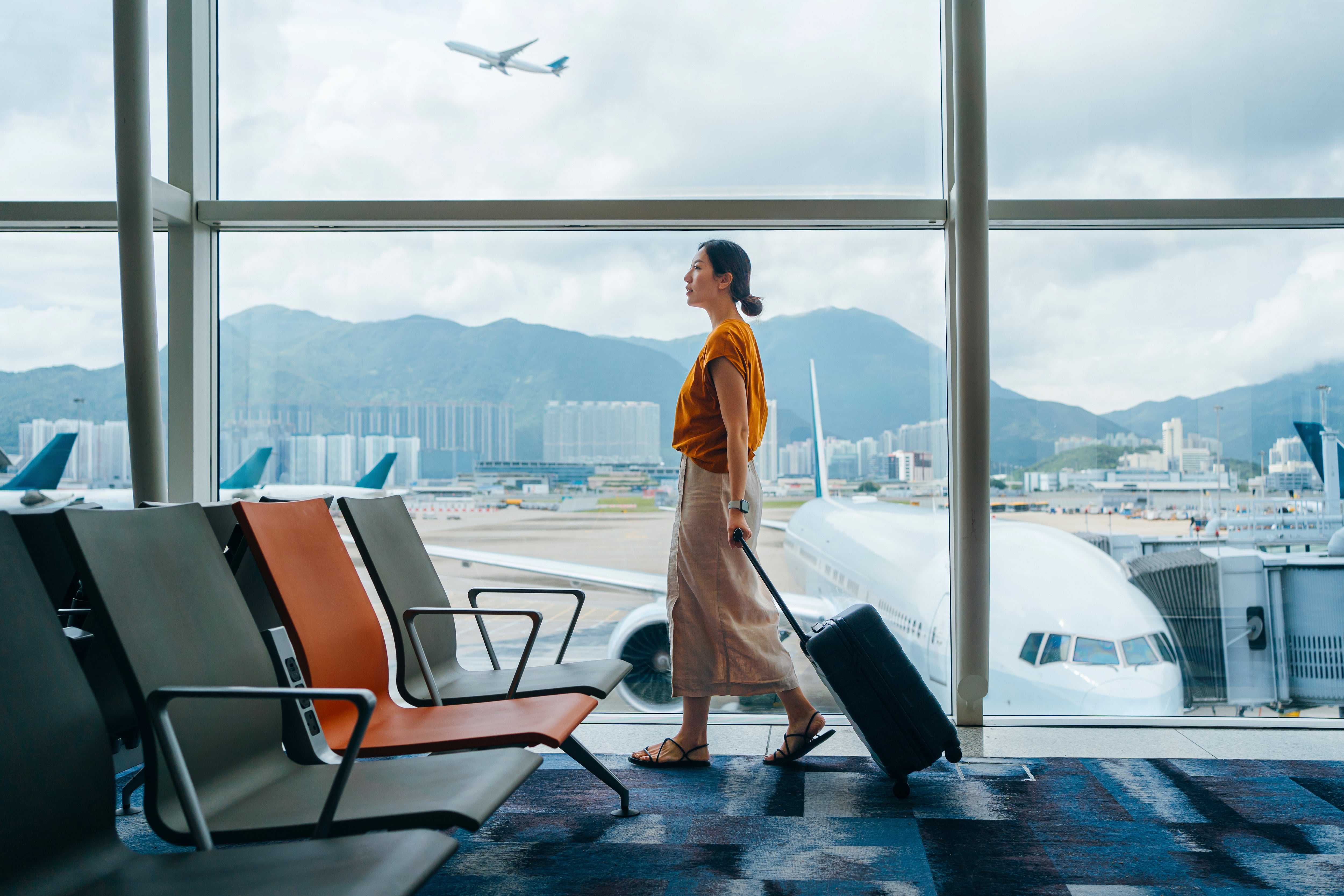 Una mujer en el aeropuerto