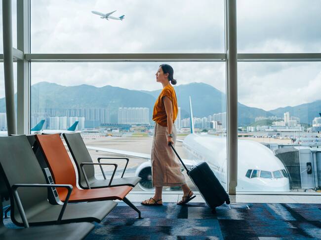 Una mujer en el aeropuerto