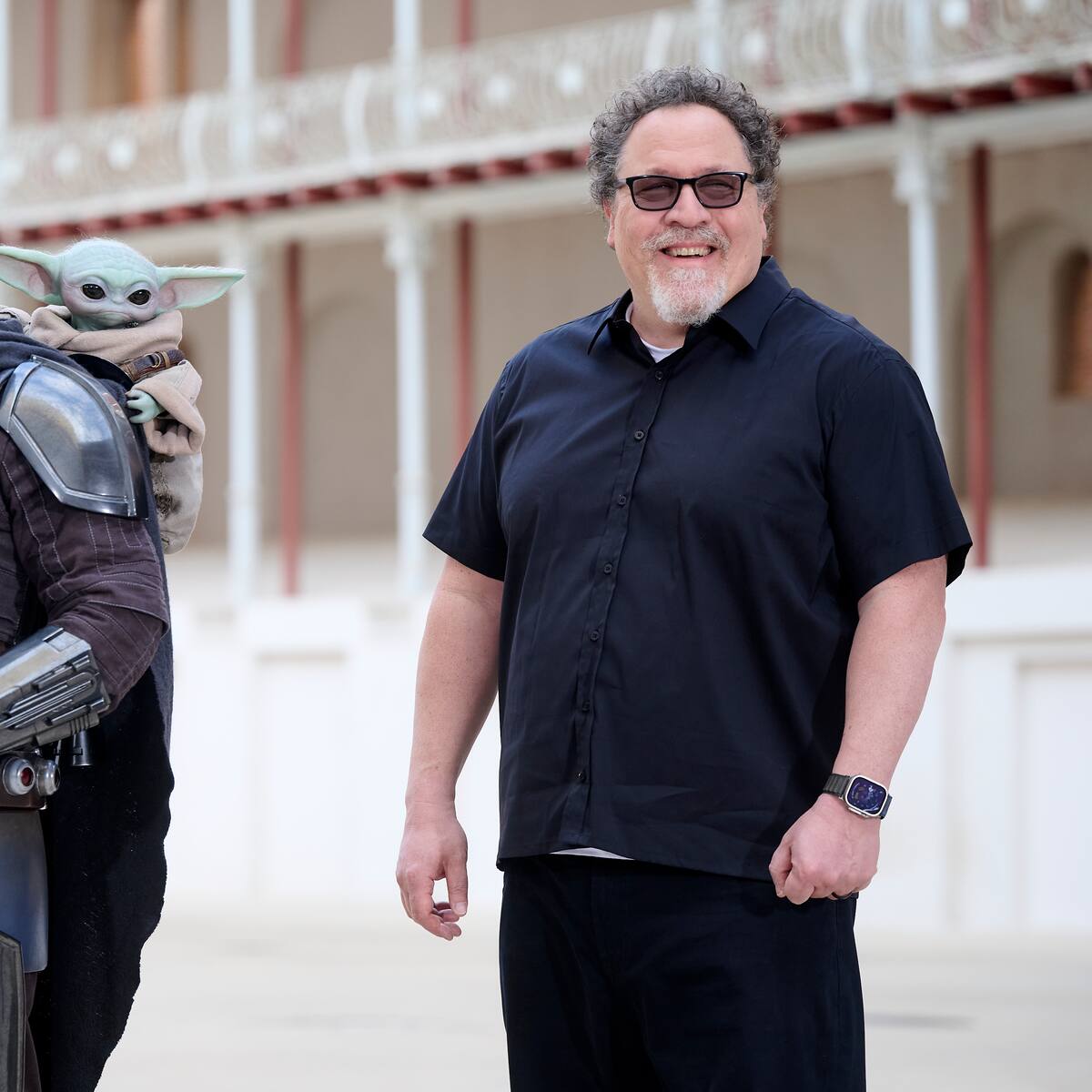¿Hay realmente libertad creativa a la hora de hacer una nueva película de 'Star Wars'? Jon Favreau nos responde