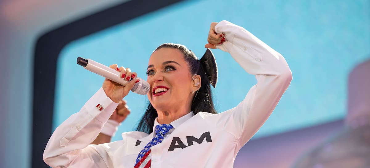 Katy Perry en su show en el Cardiff Castle
