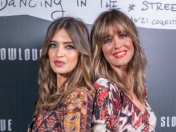 Sara Carbonero e Isabel Jiménez presentan su nueva colección de SlowLove y parecen gemelas