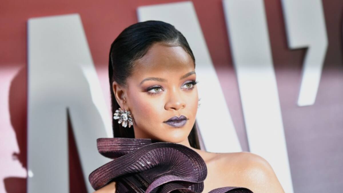 Cantantes que se han atrevido con la industria del maquillaje