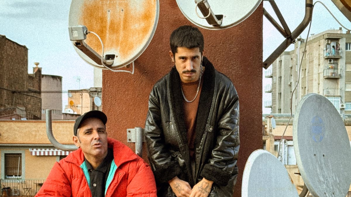 'Luciérnagas': Las Bajas Pasiones i Clara Peya il·luminen les ferides