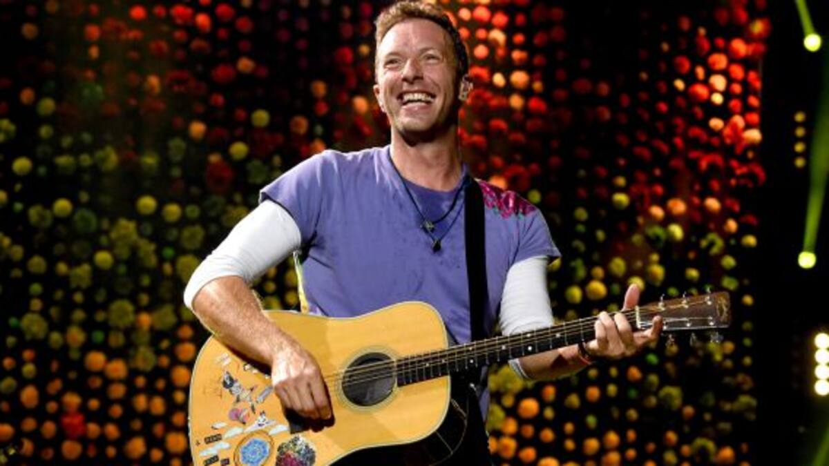 Aparecen fotos de Dakota Johnson y Chris Martin juntos en una cena