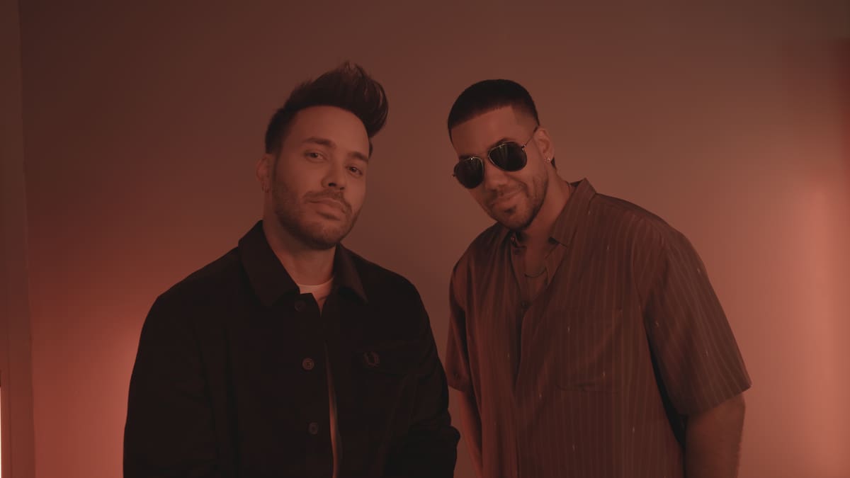 ¡Mira el videoclip! Romeo Santos y Prince Royce cambian las flechas de Cupido por 'Dardos'