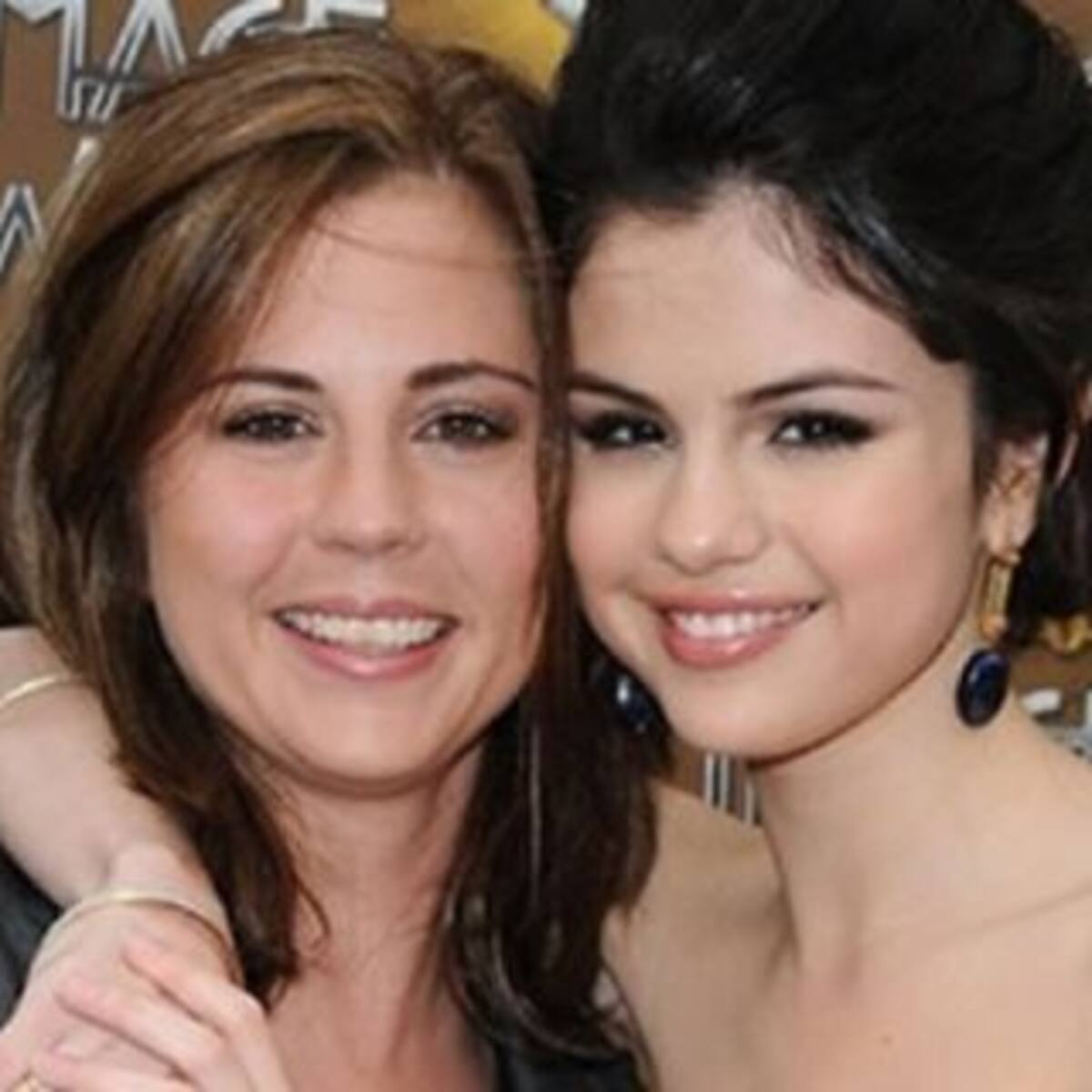 Selena Gómez le dio la peor noticia a su mamá