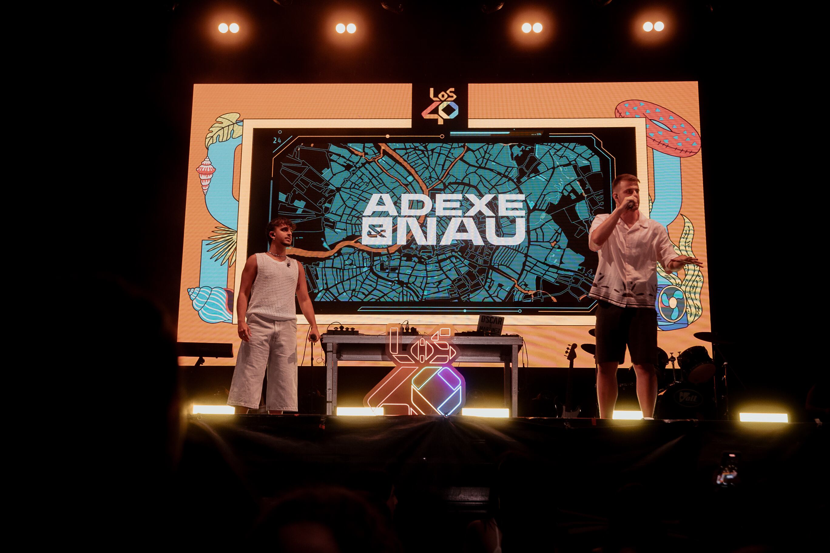 El dúo de Adexe & Nau nos trajo todo el ritmo posible en la primera noche de LOS40 Summer Live en Cáceres.