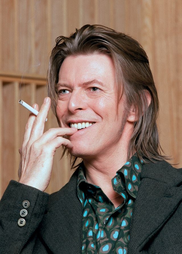 David Bowie, en una visita a la BBC en Londres, en 1999.