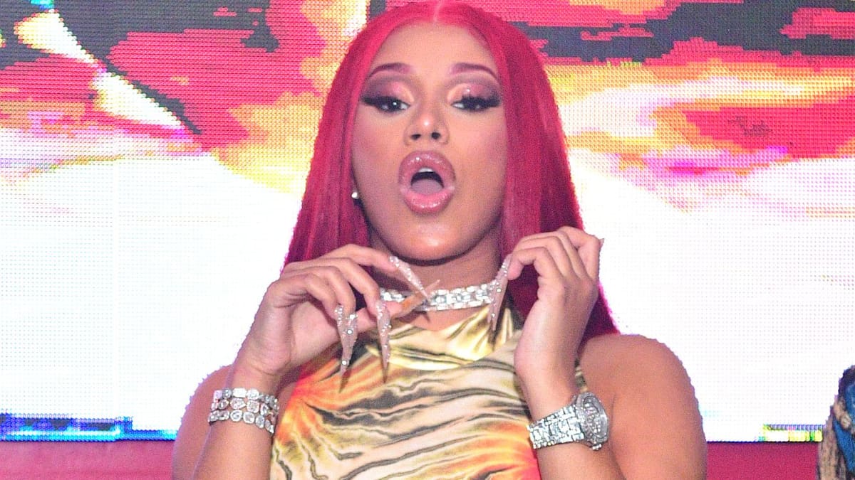 Cardi B cierra su Twitter después de una acalorada discusión